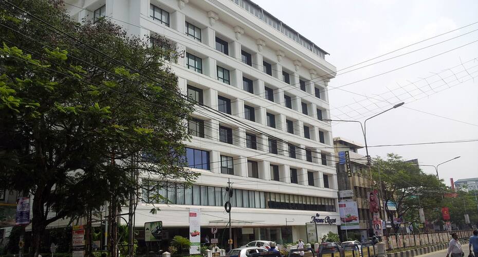 The Avenue Regent Cochin Price, Reviews, Photos & Address